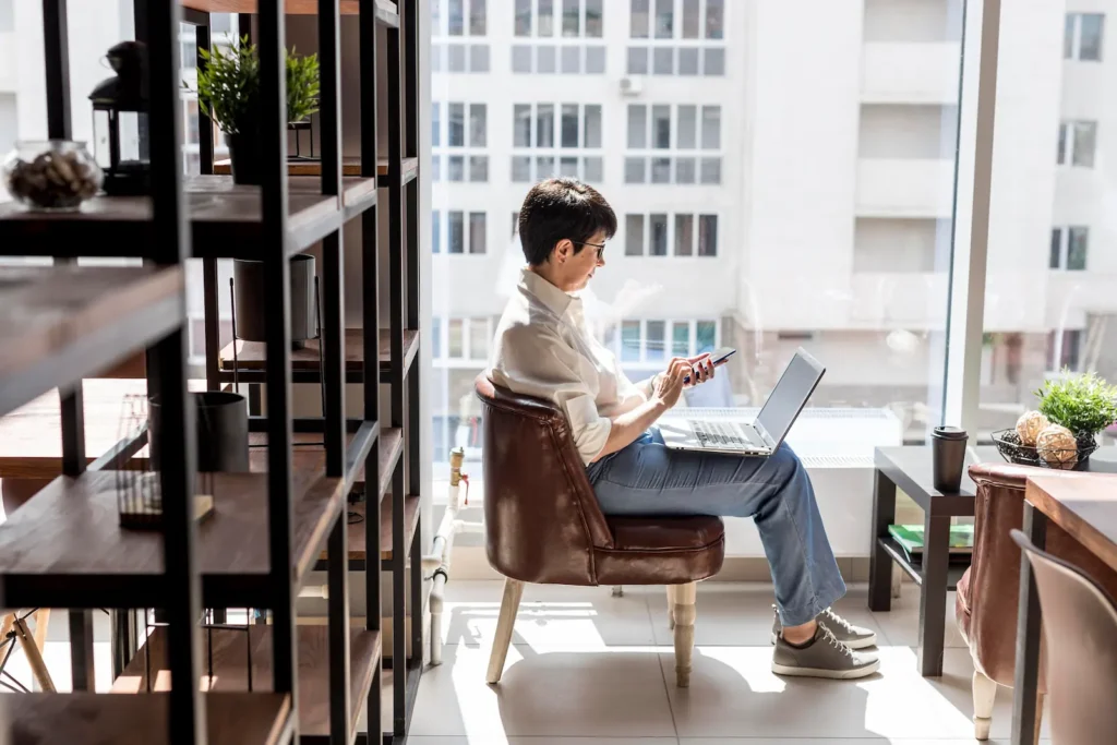 Differences Between Hybrid and Remote Work